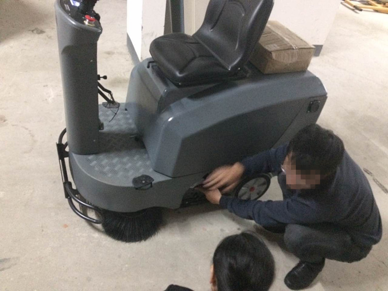 清掃車(chē)為什么應(yīng)用如此廣泛，它有什么優(yōu)勢(shì)?